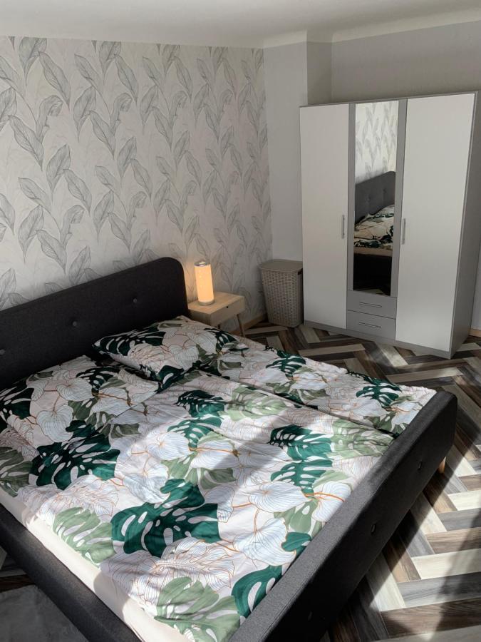 Haus Nummer Vier Neunkirchen  Dış mekan fotoğraf